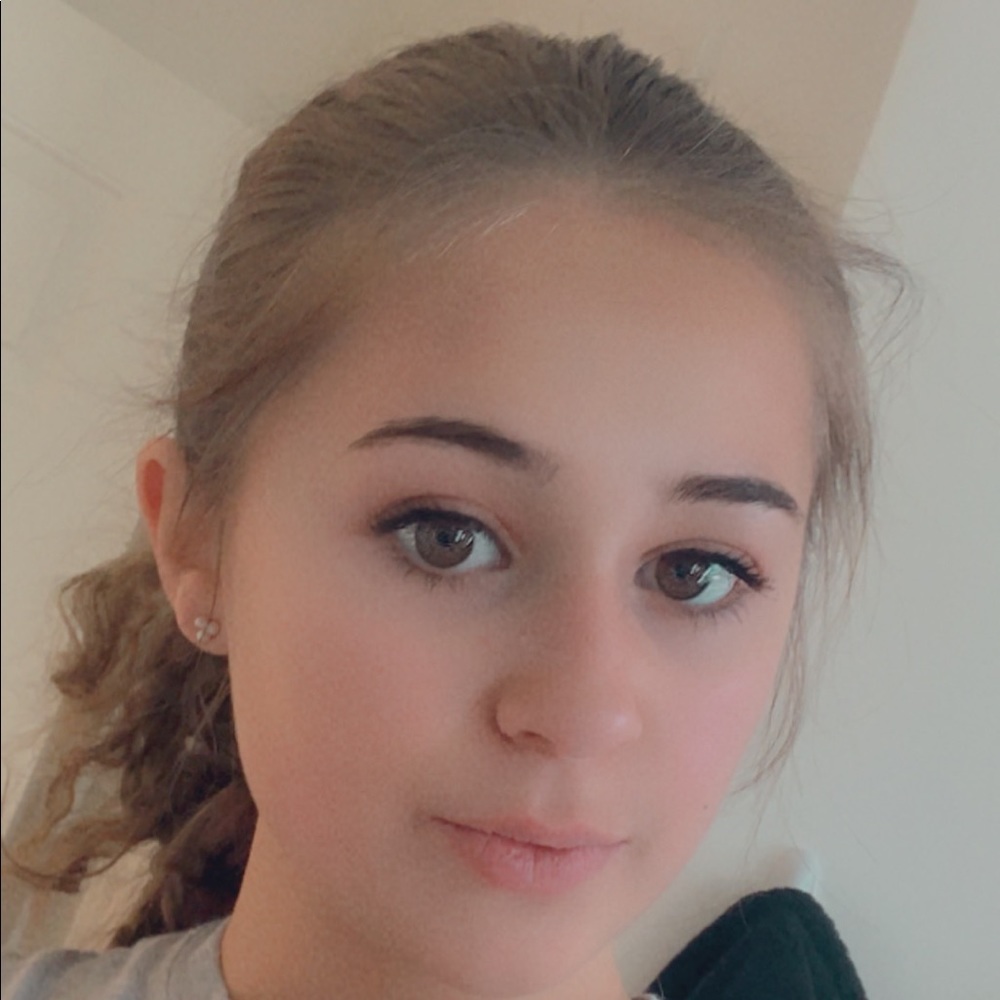 Meet your Posher, Zoie